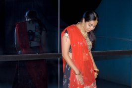 chanya churi at garba 2010-7176