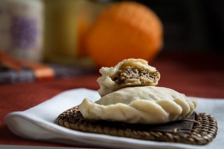 Toffee Nut Hand-Pies (Ghoogra) by Indiaphile.info