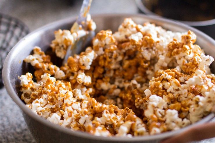 Chili Caramel Popcorn by Indiaphile.info