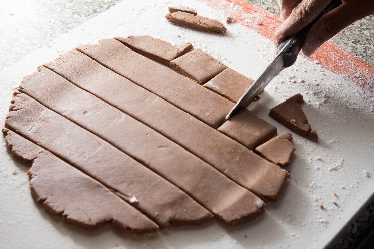 Chocolate Cardamom Shortbread Cookies with Candied Rose Petals by Indiaphile.info