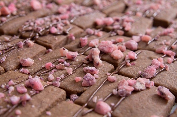 Chocolate Cardamom Shortbread Cookies with Candied Rose Petals by Indiaphile.info