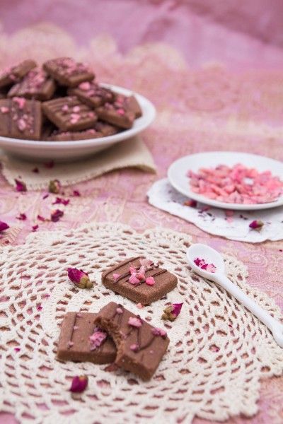 Chocolate Cardamom Shortbread Cookies with Candied Rose Petals by Indiaphile.info