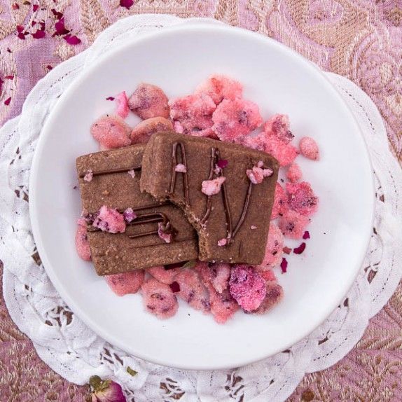 Chocolate Cardamom Shortbread Cookies with Candied Rose Petals by Indiaphile.info