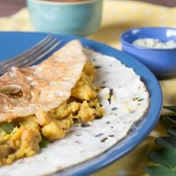 Quick Savory Semolina Crepes with Potato Curry and Coconut Chutney (Rava Masala Dosa) by Indiaphile.info