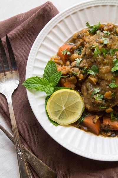 One Pot Herbed Chicken Tagine with Split Peas by Indiaphile.info