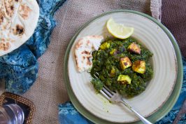 Spinach and Cheese Curry (Palak Paneer). Recipe by Indiaphile.info