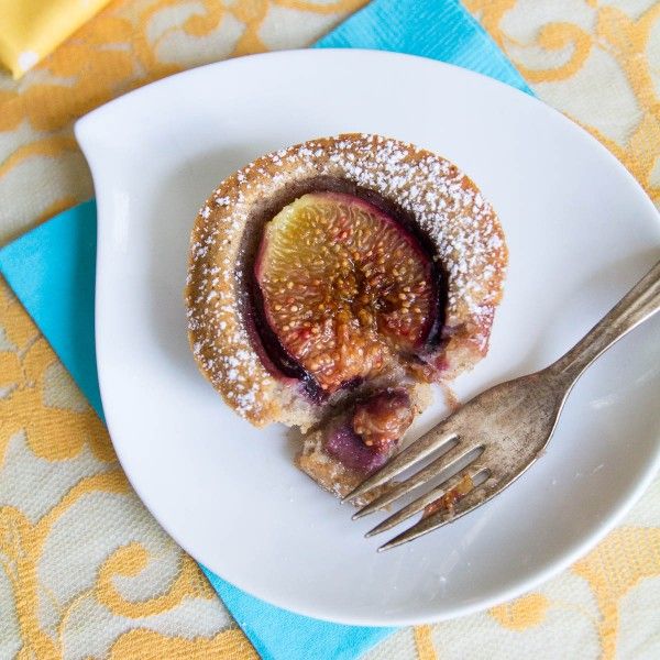 Fig and Cardamom Tea Cake by Indiaphile.info