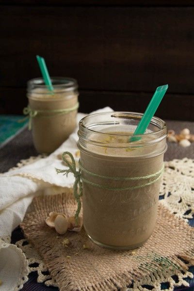 Pistachio date milk smoothie recipe by Indiaphile.info