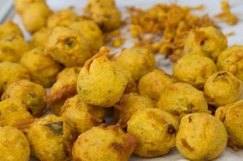 Spicy Potato Fritters (Batata Vada) recipe at Indiaphile.info