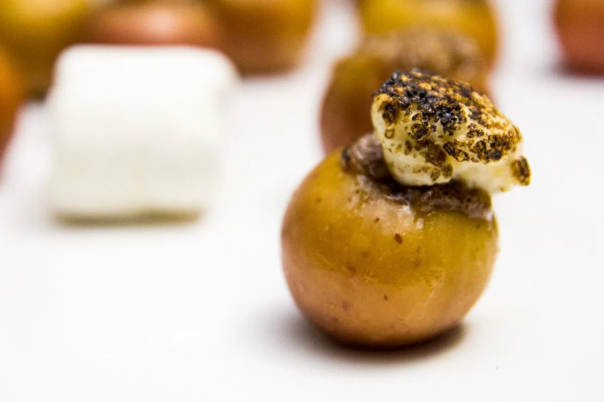 Indian Spiced Baked Mini-Apples
