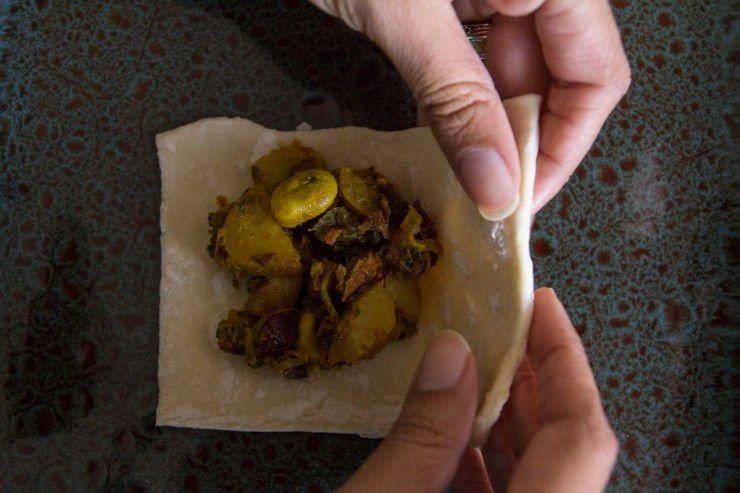 Mixed Vegetable Curry Puffs