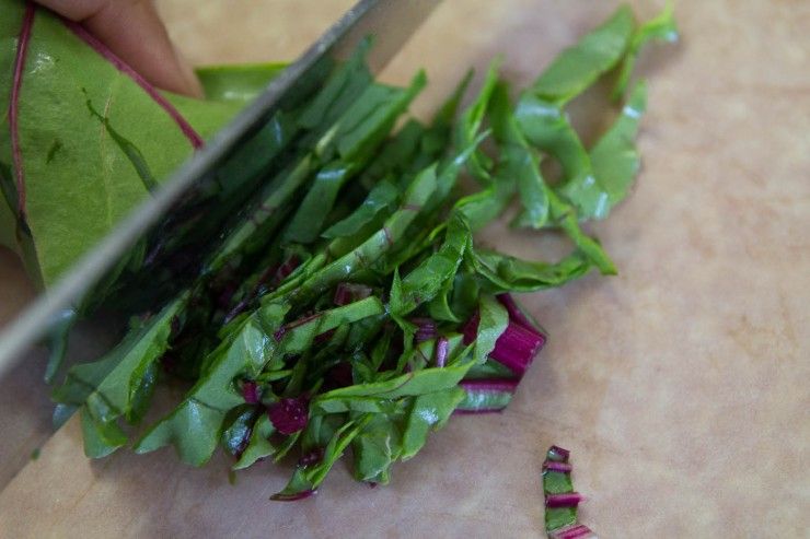 Beetroot Greens and Semolina Shaak recipe by Indiaphile.info