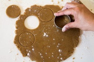 Cutting circles in the ginger cookies