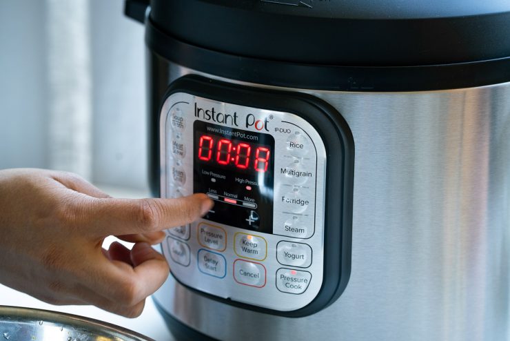 Starting the Instant Pot to make Lachko dal and osaman