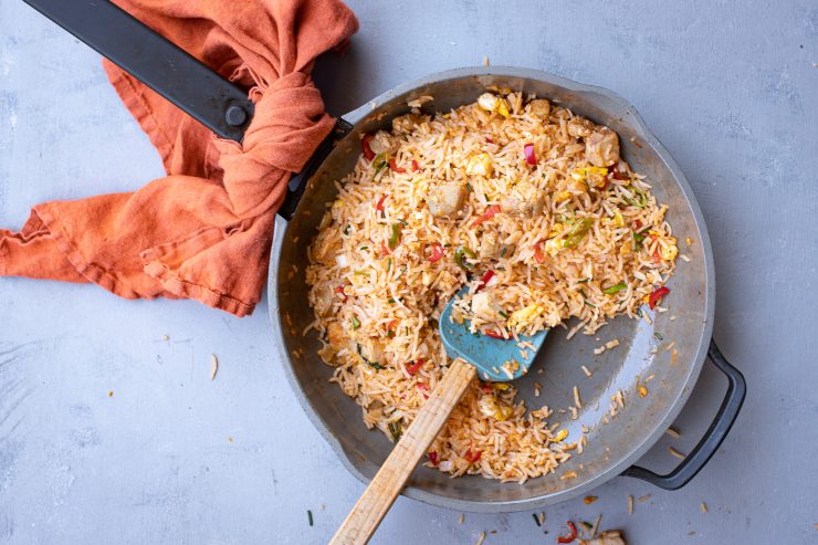 Chicken fried rice in a pan