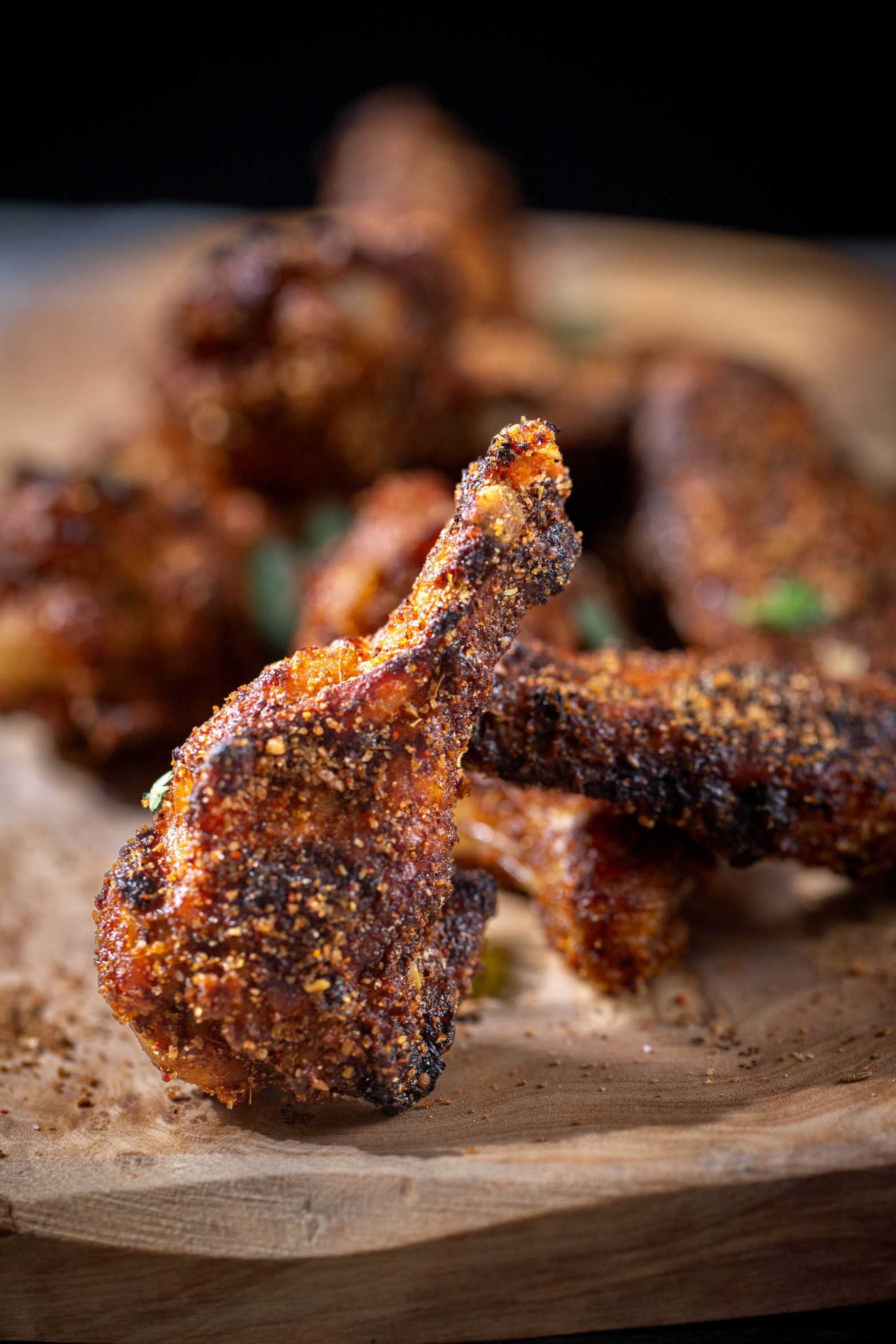 Spicy dry rubbed chicken wings